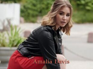 Amalia_Davis