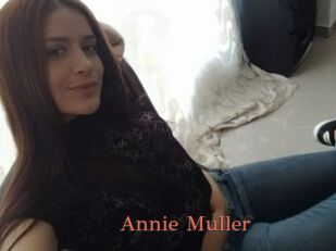 Annie_Muller