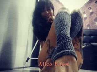 Alice_Kfeet