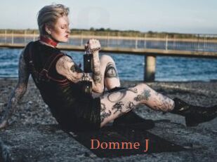 Domme_J