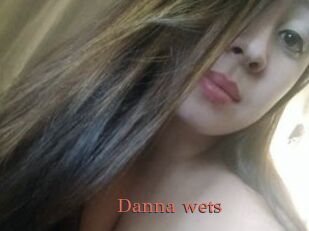 Danna_wets