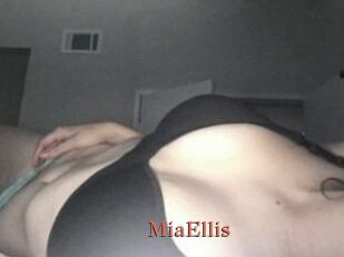 Mia_Ellis