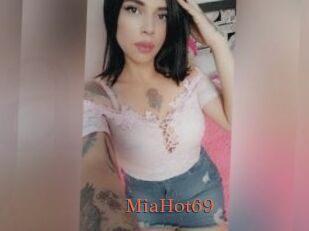 MiaHot69