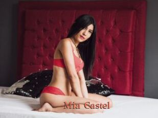 Mia_Castel