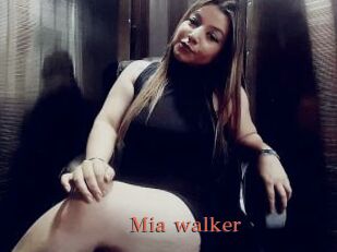 Mia_walker