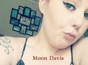 Moon_Davis