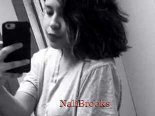 Nali_Brooks