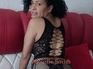 Niccolle_Smith