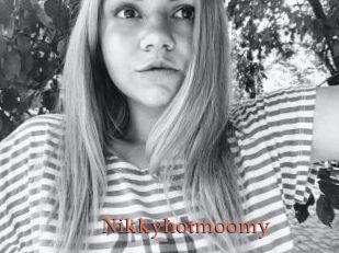 Nikkyhotmoomy