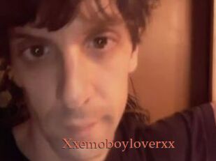 Xxemoboyloverxx